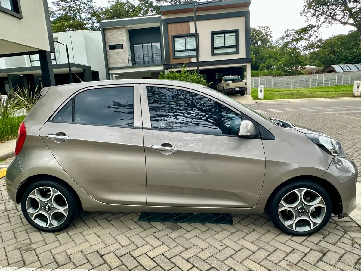 Kia Picanto (4/6)